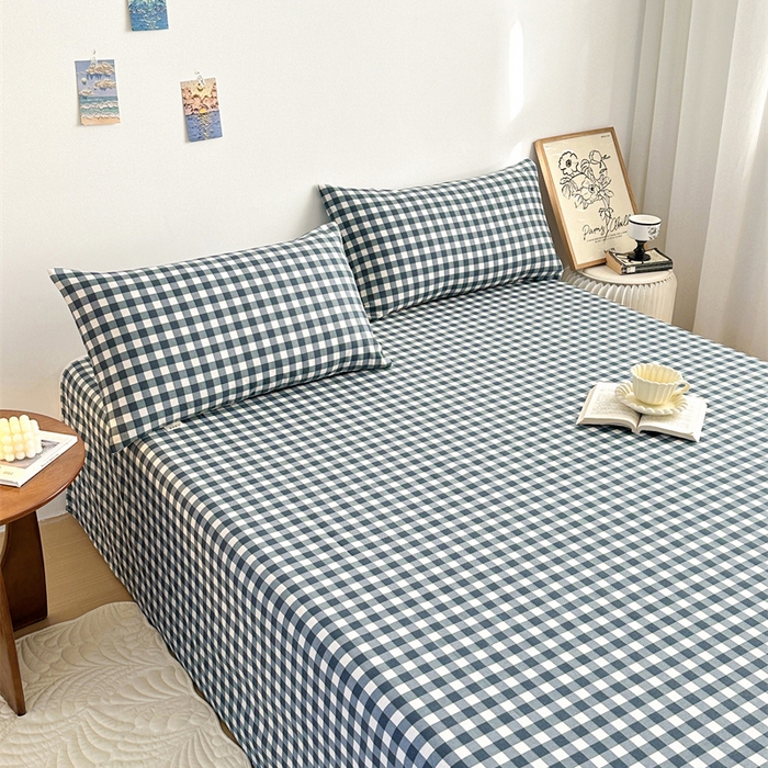 91家纺网 家纺一手货源 找家纺 绒艺席业 2025新款简约原棉印花老粗布床单 浅蓝小格