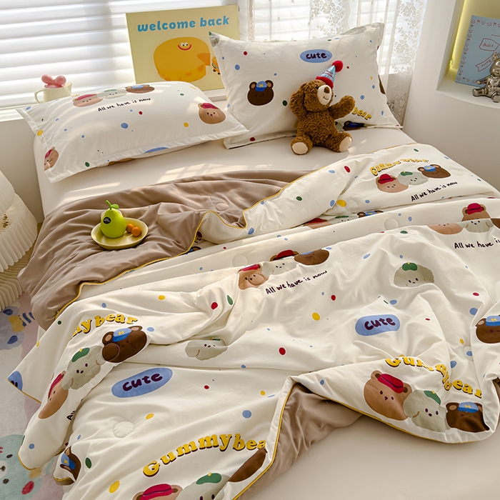 91家纺网 家纺一手货源 找家纺 星巴k家纺 2025新款A类水洗双层纱大豆纤维夏被夏凉被空调被 复古小熊