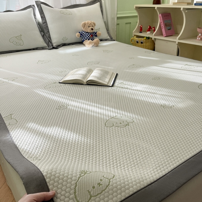 91家纺网 家纺一手货源 找家纺 孩子王家纺 2025新款冰丝席提花冰豆豆系列床单床笠 小狗心事