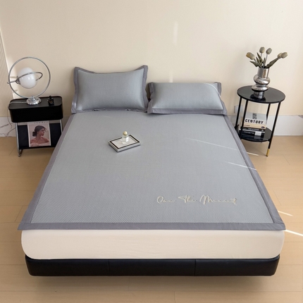 91家纺网 家纺一手货源 找家纺 孩子王家纺 2025新款冰豆豆华夫格绣花床单床笠-万丽和系列 万丽和-气质灰