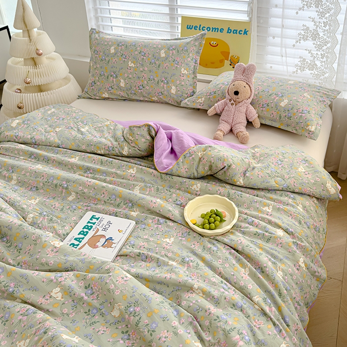 91家纺网 家纺一手货源 找家纺 星巴k家纺 2025新款A类水洗双层纱大豆纤维夏被夏凉被空调被 花园兔