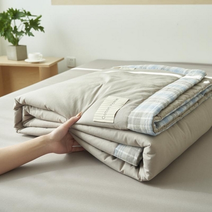 91家纺网 家纺一手货源 找家纺 （总）寐绸家纺 2025新款纯棉水洗棉格子边大豆纤维夏被四件套