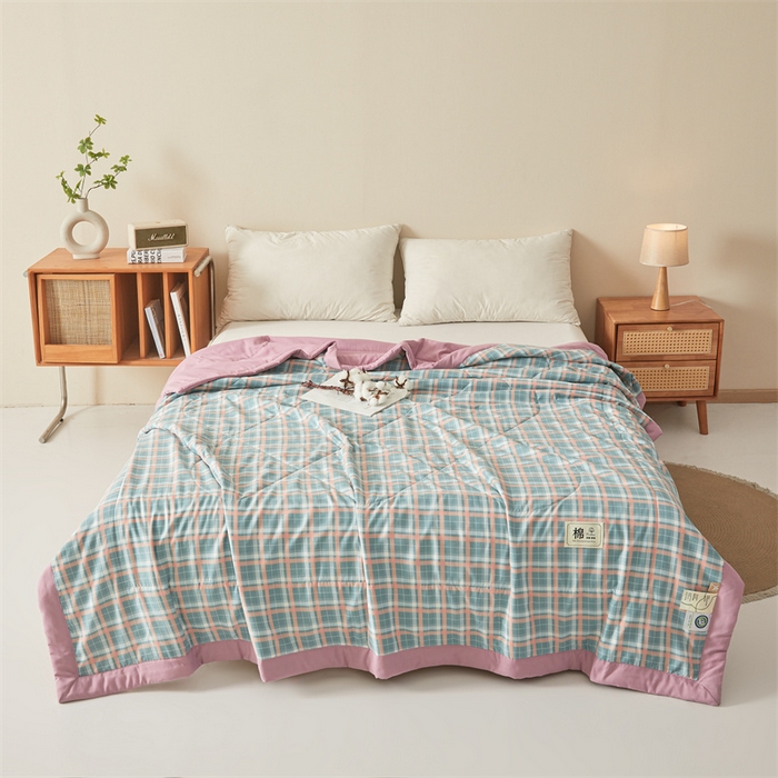 91家纺网 家纺一手货源 找家纺 魅图家纺 2025新款A类云朵棉抗菌棉花夏被 粉黛格