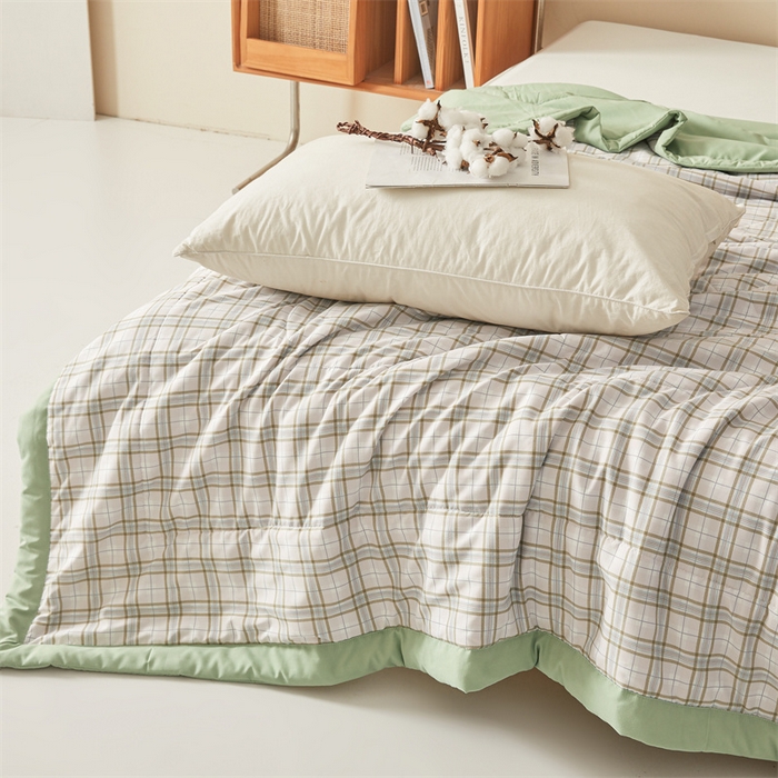 91家纺网 家纺一手货源 找家纺 魅图家纺 2025新款A类云朵棉抗菌棉花夏被 复古格