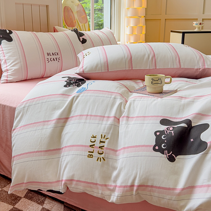 91家纺网 家纺一手货源 找家纺 澳梵家居 2025新款小清新全棉印花四件套 小黑猫与毛线团