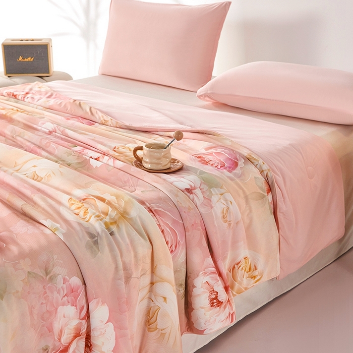 91家纺网 家纺一手货源 找家纺 缔锦家纺 2025新款凉感丝印花夏被 秋意棉棉