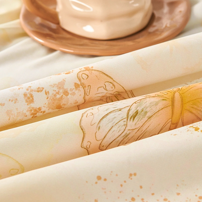 91家纺网 家纺一手货源 找家纺 缔锦家纺 2025新款凉感丝印花夏被 蝶恋-清新黄