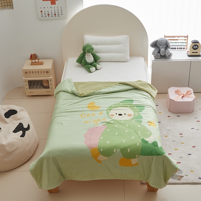 91家纺网 家纺一手货源 找家纺 荷马之梦 2025新款大版针织棉凉感丝AB版大豆儿童夏被 睡衣恐龙