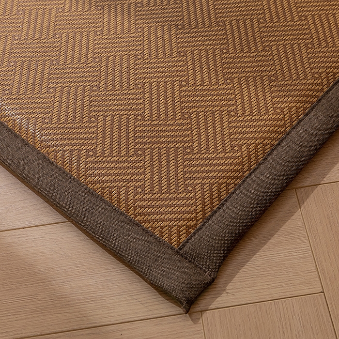 91家纺网 家纺一手货源 找家纺 2025新款包边工艺凉感冰藤地铺睡垫系列凉席地垫 饼干花