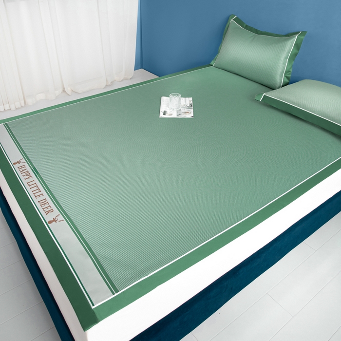 91家纺网 家纺一手货源 找家纺 阿亮家居 2025新款A类母婴级1800D碳光小鹿冰丝席凉席 繁星绿