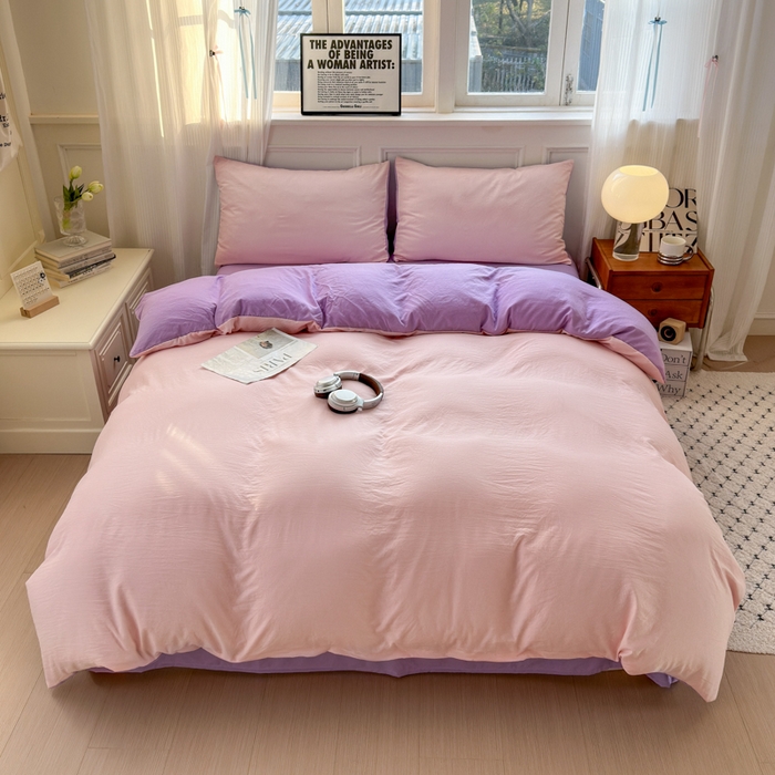 91家纺网 家纺一手货源 找家纺 冕悠家纺 2025新款A类105克超柔褶皱水洗棉拼色四件套 樱花粉+丁香紫