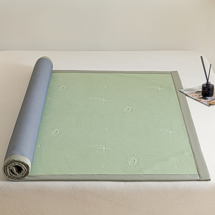 91家纺网 家纺一手货源 找家纺 阿亮家居 2025新款凉席凉豆豆软席床席款 爱丽丝-梵克绿