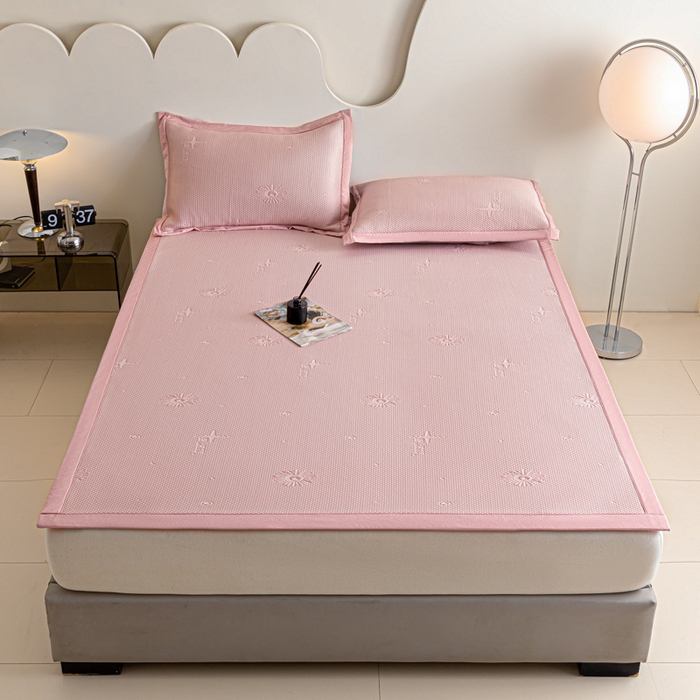 91家纺网 家纺一手货源 找家纺 阿亮家居 2025新款凉席凉豆豆软席床席款 爱丽丝-樱花粉