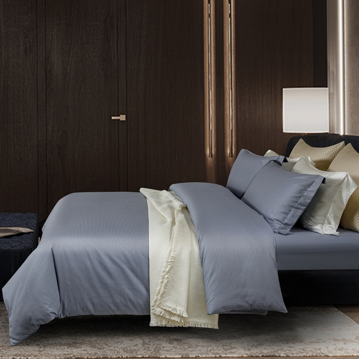 91家纺网 家纺一手货源 找家纺 121  2025新款高支高密提花长绒棉纯棉四件套-线条艺术 瑞士蓝