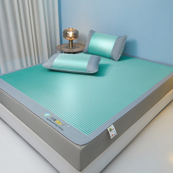 91家纺网 家纺一手货源 找家纺 阿亮家居 2025新款凉席抗菌刺绣可水洗碳光冰丝席包边无纺布冰丝席 素夏 薄荷绿-床笠款