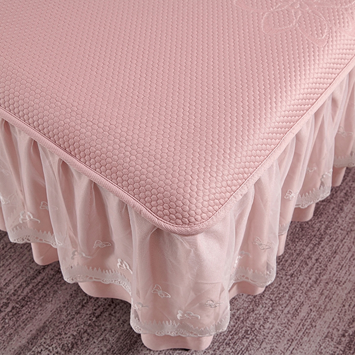 91家纺网 家纺一手货源 找家纺 （总）梵克保罗 2025新款7A抗菌母婴级纯乙纶PE刺绣凉感丝豆豆席 床裙款