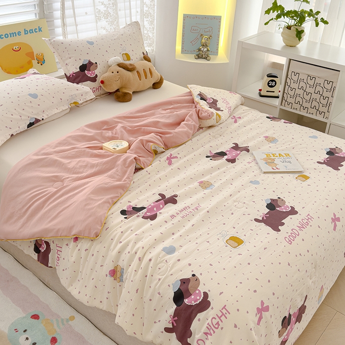 91家纺网 家纺一手货源 找家纺 星巴k家纺 2025新款A类水洗双层纱大豆纤维夏被夏凉被空调被 腊肠狗