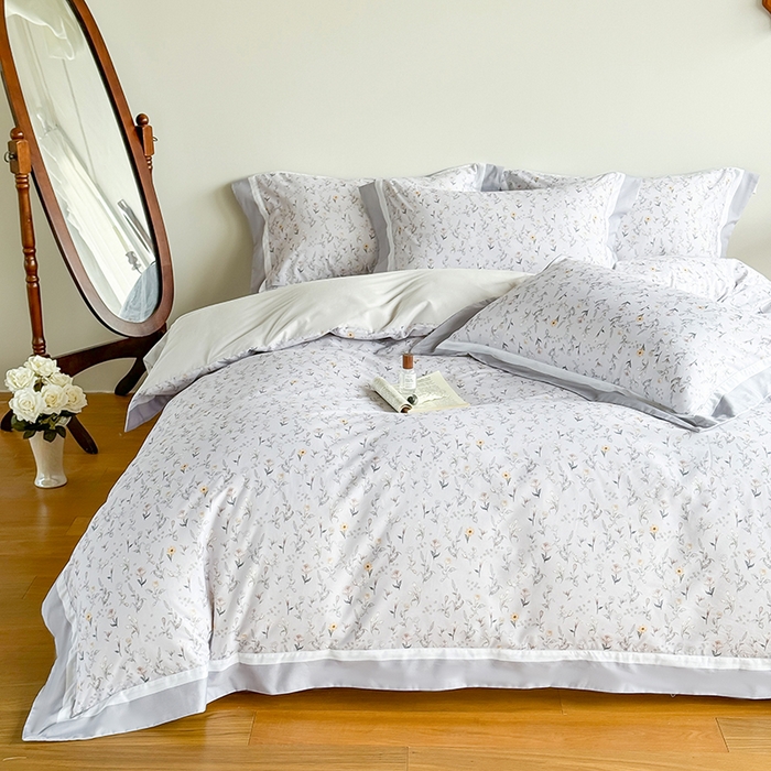 91家纺网 家纺一手货源 找家纺 巧玲珑 2025新款60支A类进口数码印花美式双拼四季款长绒棉四件套 相思坞