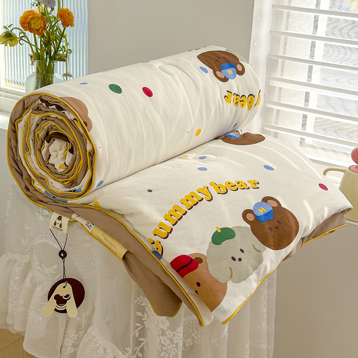 91家纺网 家纺一手货源 找家纺 星巴k家纺 2025新款A类水洗双层纱大豆纤维夏被夏凉被空调被 复古小熊