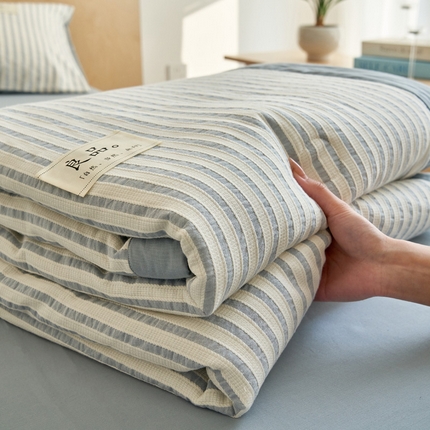 91家纺网 家纺一手货源 找家纺 （总）寐绸家纺 2025新款纯棉水洗棉简约条纹提花大豆纤维夏被四件套