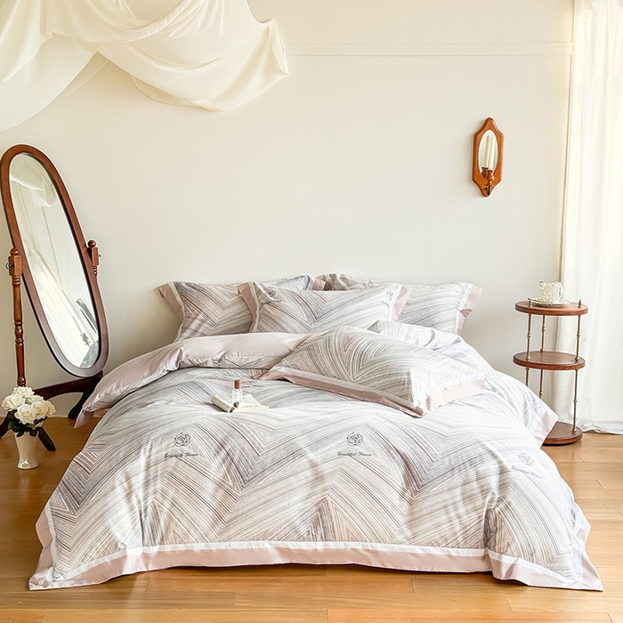 91家纺网 家纺一手货源 找家纺 巧玲珑 2025新款60支A类进口数码印花美式双拼四季款长绒棉四件套 海纳百川