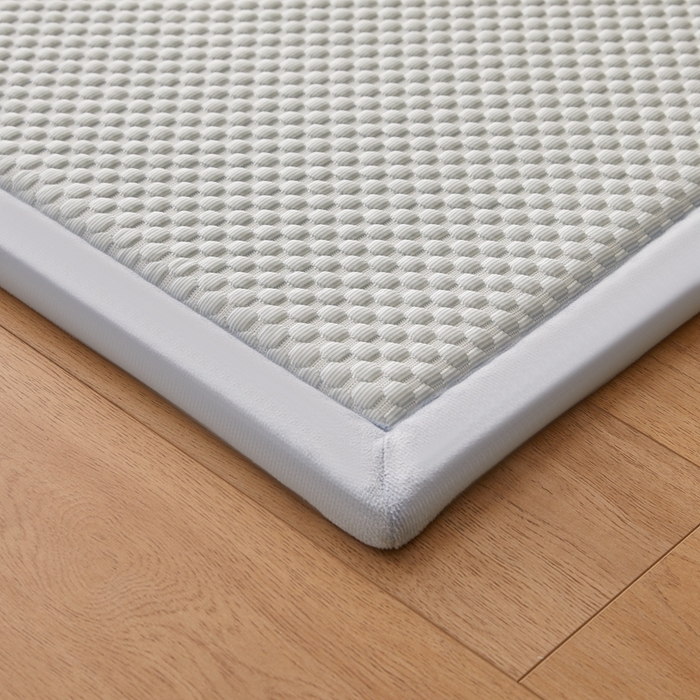 91家纺网 家纺一手货源 找家纺 2025新款包边工艺凉感冰藤地铺睡垫系列凉席地垫 凉豆豆蓝