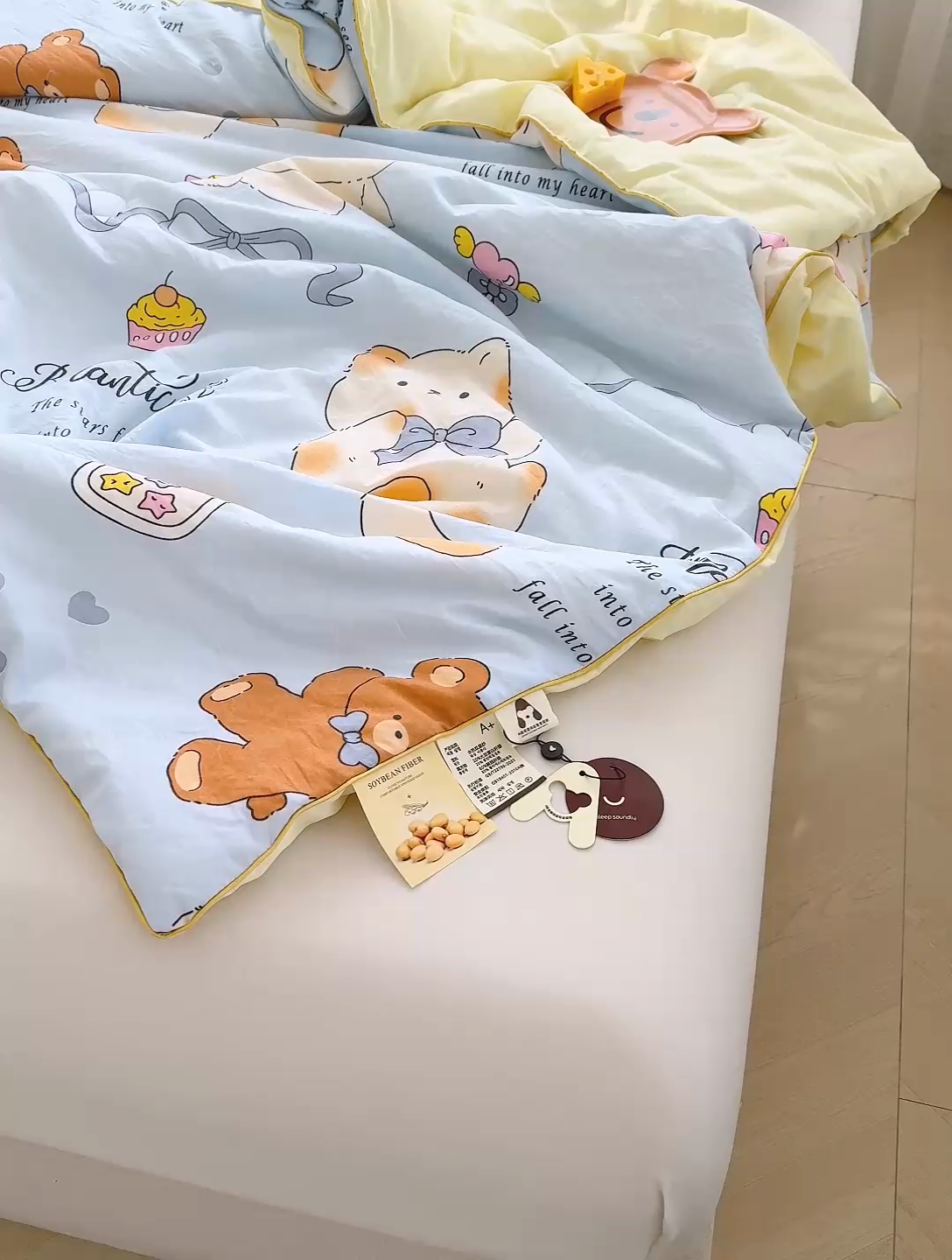 91家纺网 家纺一手货源 找家纺 星巴k家纺 2025新款A类水洗双层纱大豆纤维夏被夏凉被空调被 猫咪物语