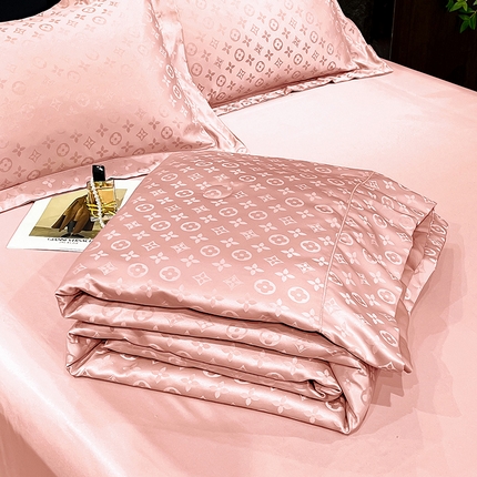 91家纺网 家纺一手货源 找家纺 经年 2025新款水洗真丝提花夏被格林系列 格林-粉玉