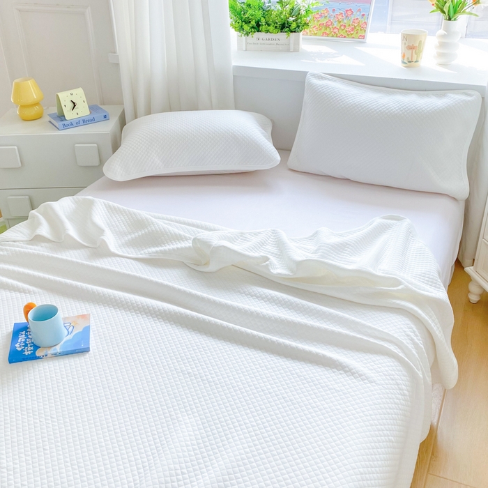 91家纺网 家纺一手货源 找家纺 来菲毛毯 2025新款全棉针织全面盖毯床单夏被被子被芯 菱雪白