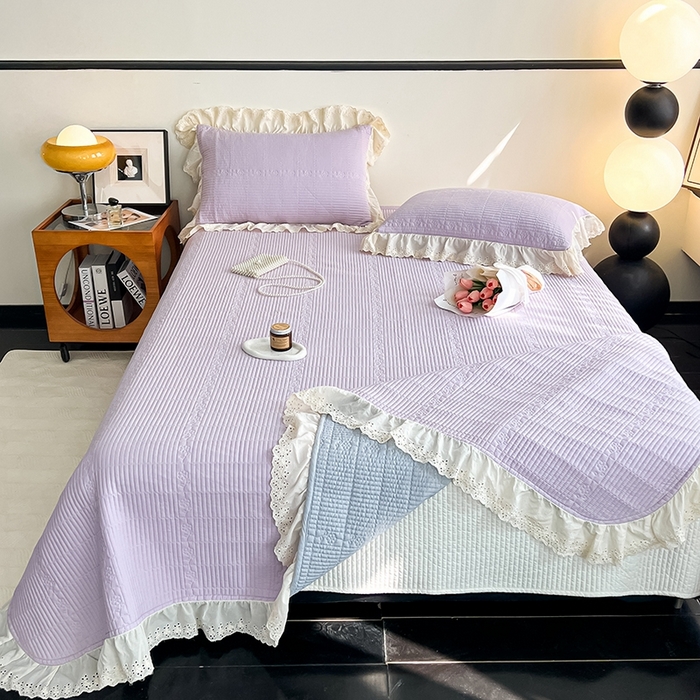 91家纺网 家纺一手货源 找家纺 沐纯家居 2025新款棉小乐花边床盖三件套 梦幻紫