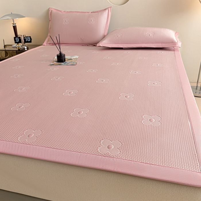 91家纺网 家纺一手货源 找家纺 阿亮家居 2025新款凉席凉豆豆软席床席款 四叶草-樱花粉