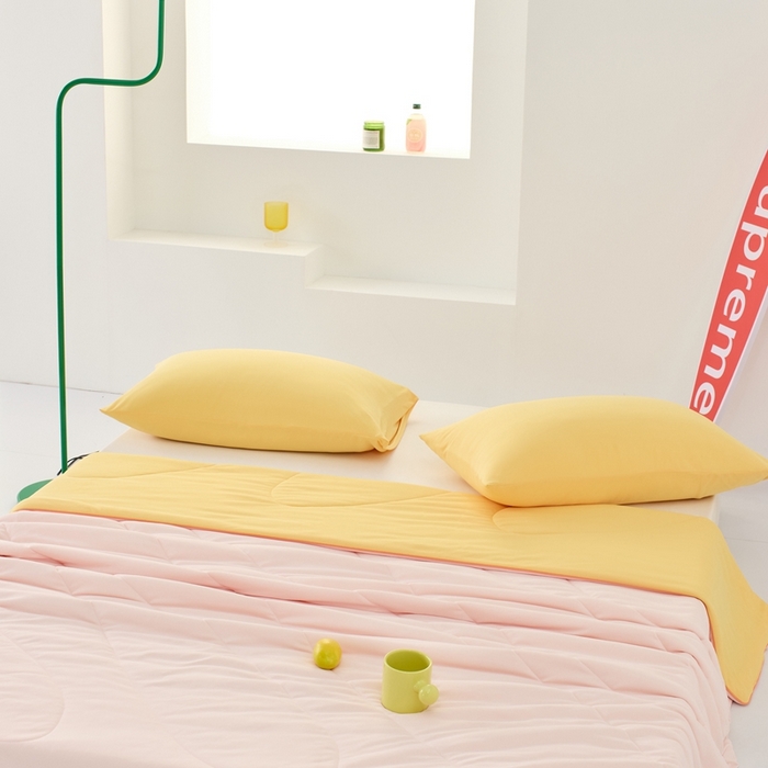 91家纺网 家纺一手货源 找家纺 LADYCOCO可可家居 2025新款多巴胺色系凉感夏被 樱粉（粉色+橙黄）