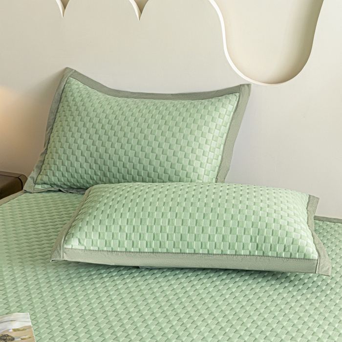 91家纺网 家纺一手货源 找家纺 阿亮家居 2025新款凉席凉豆豆软席床席款 异空间-梵克绿