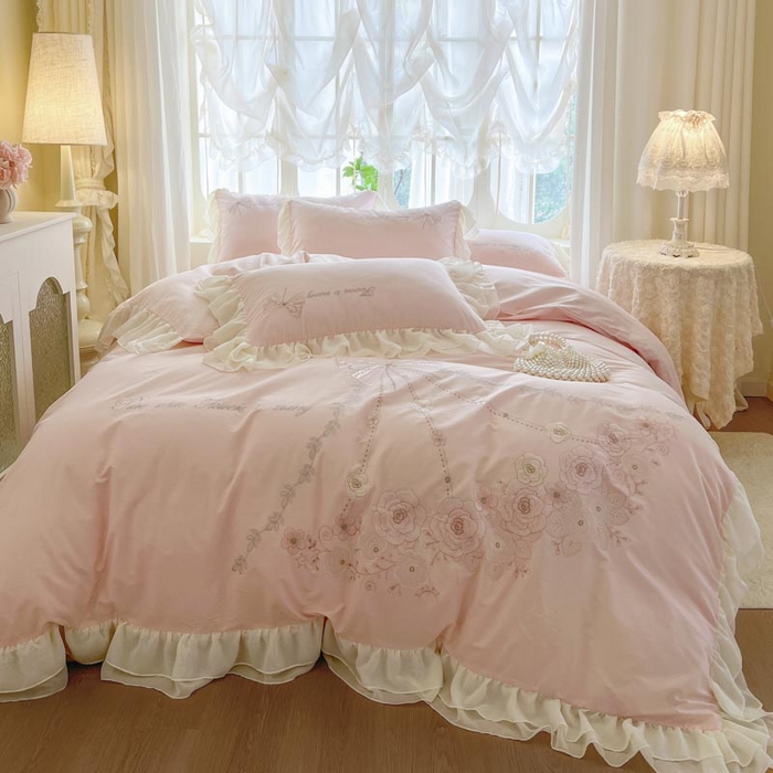 91家纺网 家纺一手货源 找家纺 亲亲公主 2025新款全棉绣花+蕾丝双层花边四件套-奶油玫瑰 奶油玫瑰一粉玉