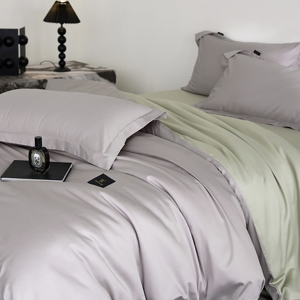 91家纺网 家纺一手货源 找家纺 梧桐树 2025新款60s长绒棉全棉纯色双拼系列单被套 单被套 银灰+绿