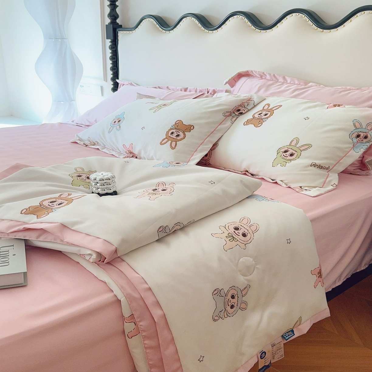 91家纺网 家纺一手货源 找家纺 兜米家居 2025新款水洗天丝夏被四件套 兔宝宝