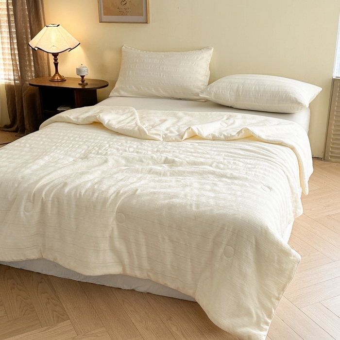 91家纺网 家纺一手货源 找家纺 欧邦 2025新款A类提花昆仑棉双层纱夏被空调被 米白