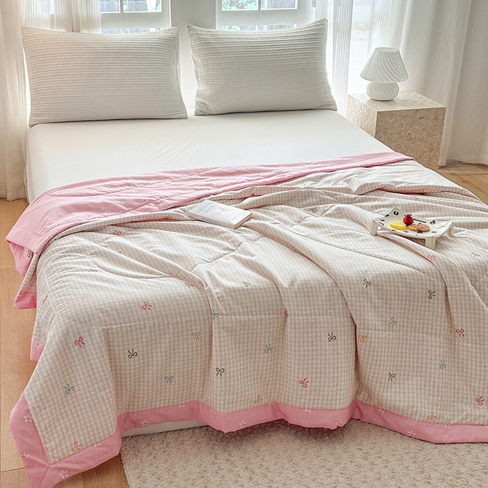 91家纺网 家纺一手货源 找家纺 瑜珠 2025新款A类双面全棉印花夏被夏凉被纯棉空调被 友谊结粉