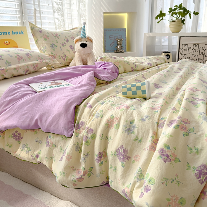 91家纺网 家纺一手货源 找家纺 星巴k家纺 2025新款A类水洗双层纱大豆纤维夏被夏凉被空调被 故事小花