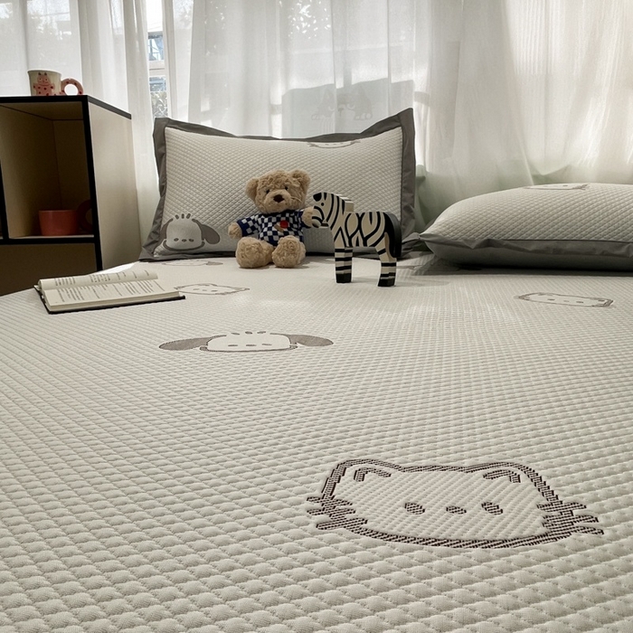 91家纺网 家纺一手货源 找家纺 孩子王家纺 2025新款冰丝席提花冰豆豆系列床单床笠 喵喵汪岛