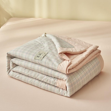 寐绸家纺 2025新款纯棉水洗棉无印风新疆棉花夏被四件套 密粉格