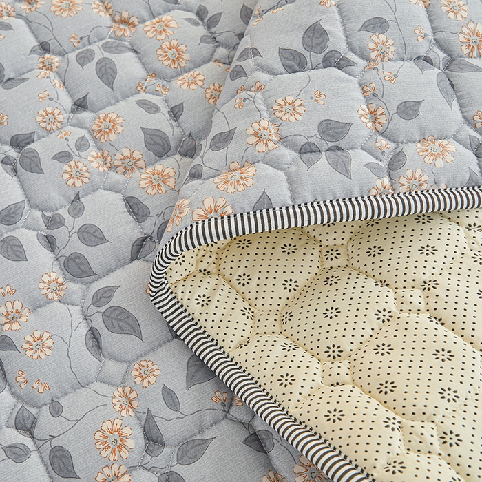 91家纺网 家纺一手货源 找家纺 丽诺床垫2025年全棉抗菌床褥床垫床护垫 和风