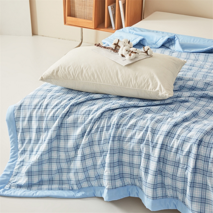 91家纺网 家纺一手货源 找家纺 魅图家纺 2025新款A类云朵棉抗菌棉花夏被 梦雨格