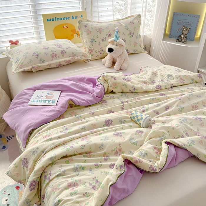 91家纺网 家纺一手货源 找家纺 星巴k家纺 2025新款A类水洗双层纱大豆纤维夏被夏凉被空调被 故事小花