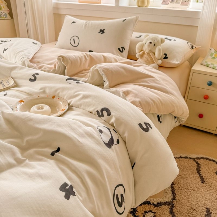 91家纺网 家纺一手货源 找家纺 2025新款40s全棉双层纱圆角吊边款四件套 DIY熊猫