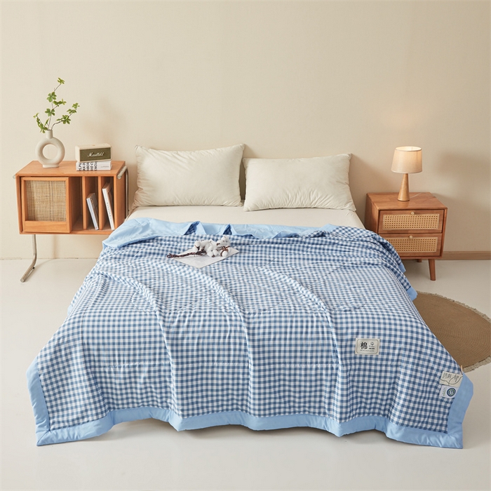 91家纺网 家纺一手货源 找家纺 魅图家纺 2025新款A类云朵棉抗菌棉花夏被 蓝小格