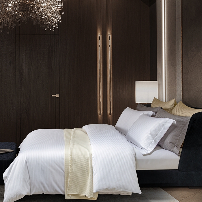 91家纺网 家纺一手货源 找家纺 121  2025新款高支高密提花长绒棉纯棉四件套-线条艺术 星际白