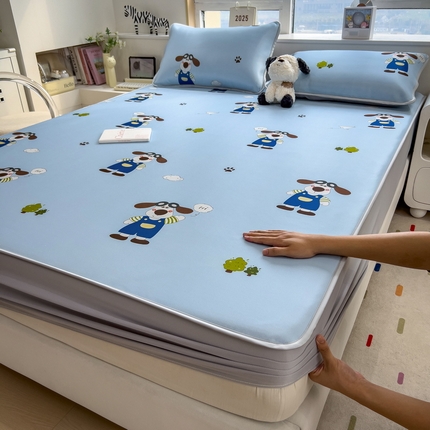 91家纺网 家纺一手货源 找家纺 丝羽坊 2025新款小版印花冰丝凉席冰丝席碳光冰丝凉席-床笠款 眼镜狗