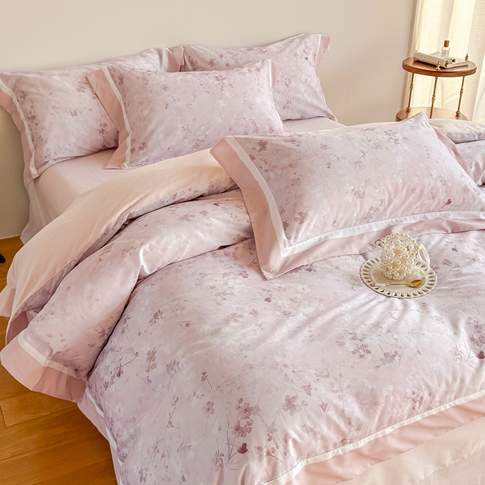 91家纺网 家纺一手货源 找家纺 巧玲珑 2025新款60支A类进口数码印花美式双拼四季款长绒棉四件套 岸芷汀兰