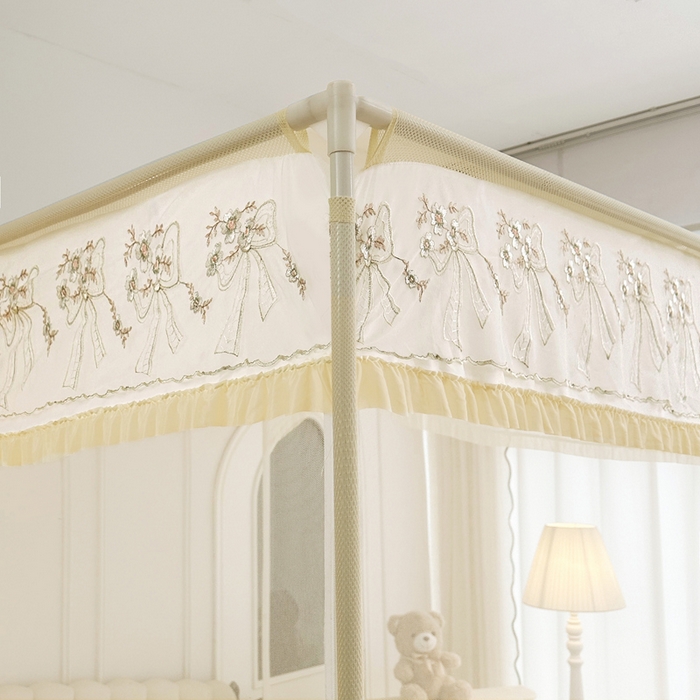 91家纺网 家纺一手货源 找家纺 2025新款双层花边全包围床笠款三开门蚊帐-幽梦星辰 奶黄